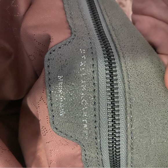 Stella McCartney Falabella Shaggy Deer foldover tote in Light Grey - Picture 10 of 11